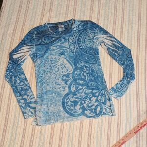🌼Laura Ashley Blue and White Long Sleeve Top